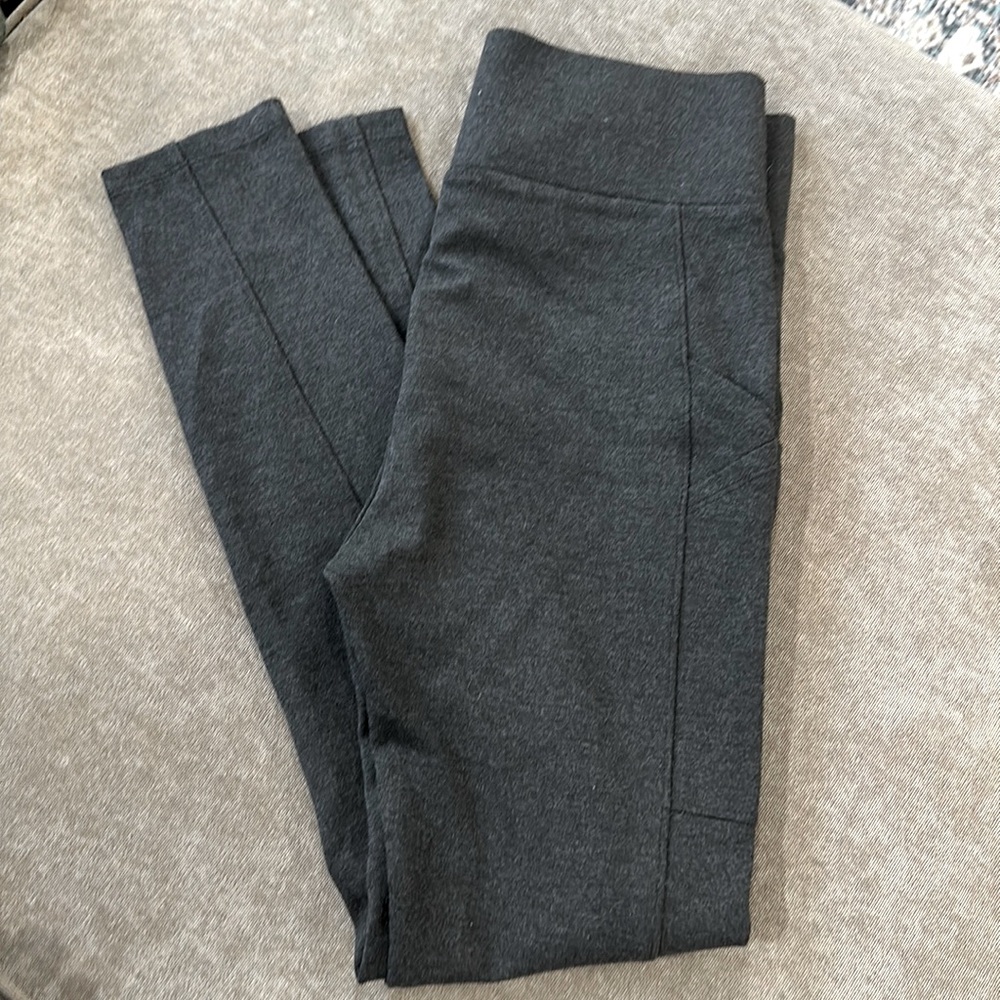 Lou & Grey for loft leggings charcoal size small never worn
